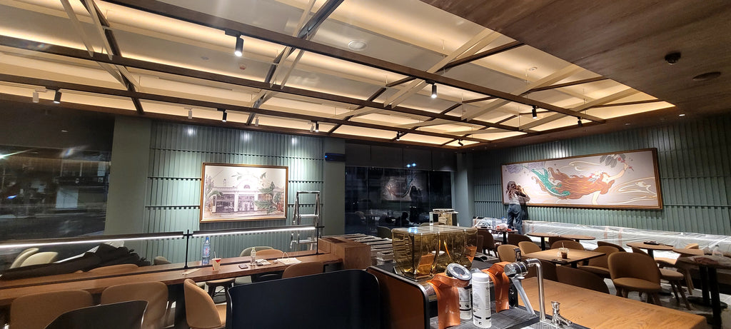 Hệ Trần Nan Gỗ Ô Cờ Tích Hợp Đèn LED Xuyên Sáng – Giải Pháp Trang Trí Trần Quán Cafe, Nhà Hàng Cao Cấp