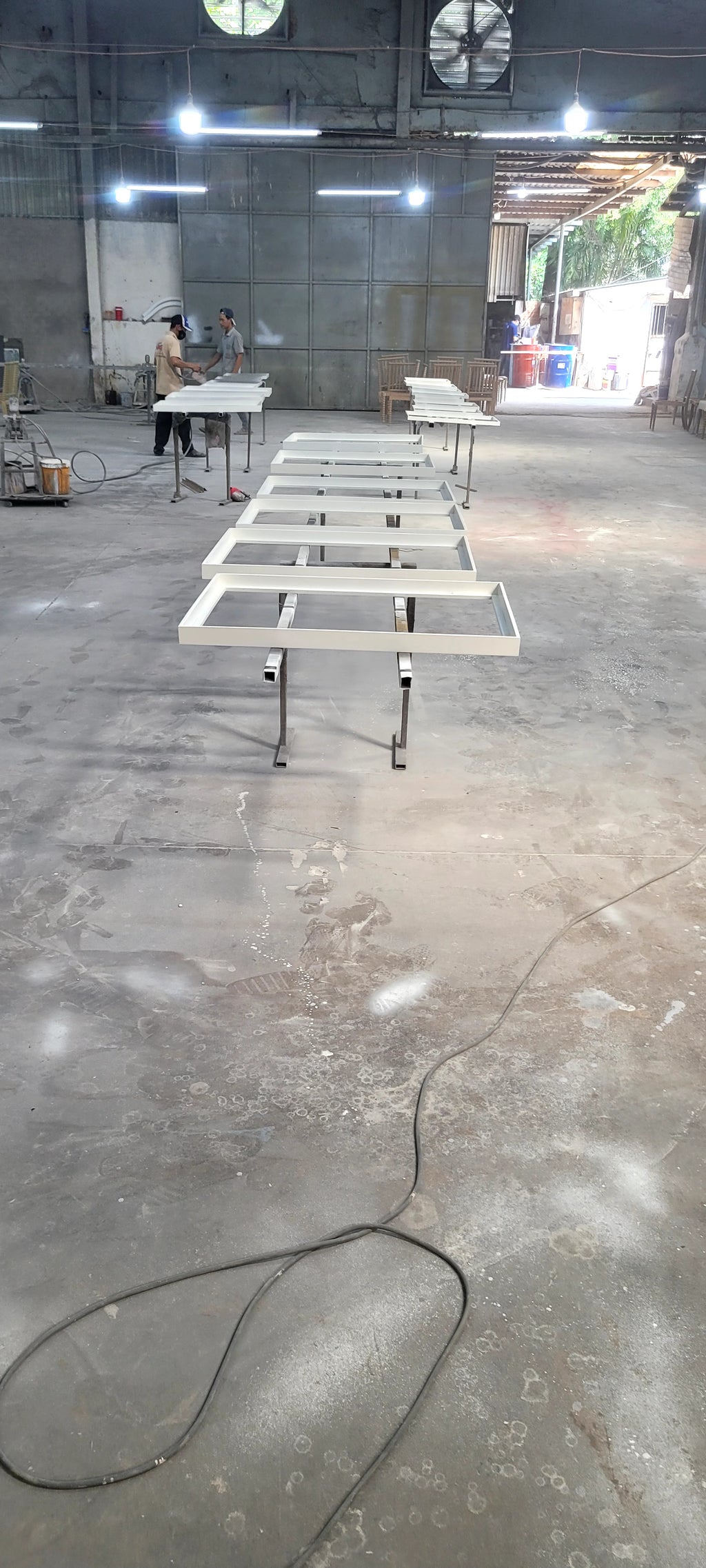 Dịch Vụ Sản Xuất Khung Tranh Floating Frame & Lồng Hộp Cao Cấp – Gia Công May Đo Theo Kích Thước B2B/B2C