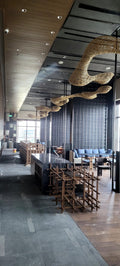 Dịch Vụ Thiết Kế & Thi Công Nội Thất Nhà Hàng Japandi Fine Dining – Hệ Vách Gỗ Grid & Đèn Mây Tre Điêu Khắc