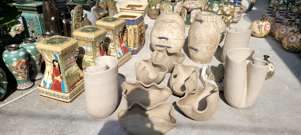 Bộ Sưu Tập Bình & Chậu Gốm Điêu Khắc Miệng Uốn Lượn Hữu Cơ – Lọ Gốm Trang Trí Wabi-Sabi & Studio Pottery Luxury