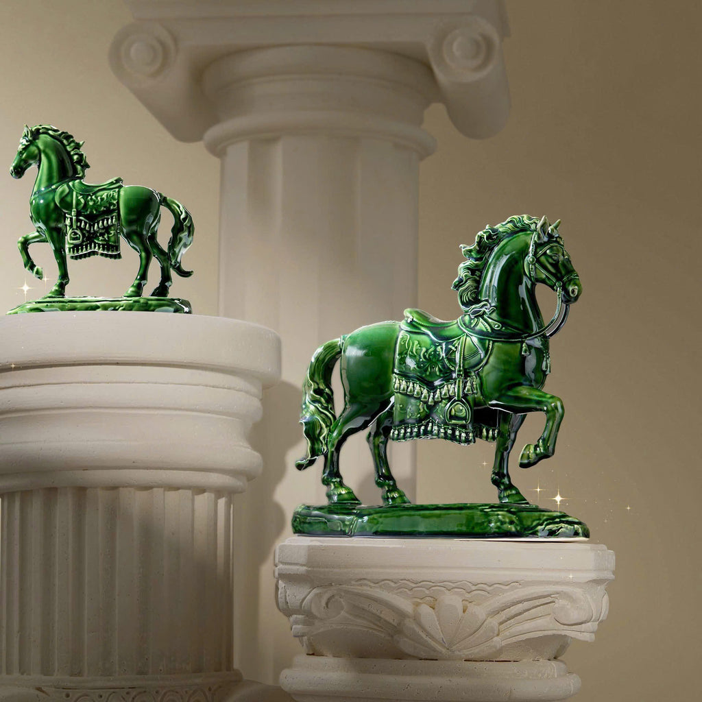 Bộ Sưu Tập Tượng Ngựa Decor Phong Thủy Cao Cấp – Tượng Ngựa Sứ Dát Vàng 24K & Ngựa Điêu Khắc Nghệ Thuật Cho Bàn Làm Việc & Sảnh Biệt Thự